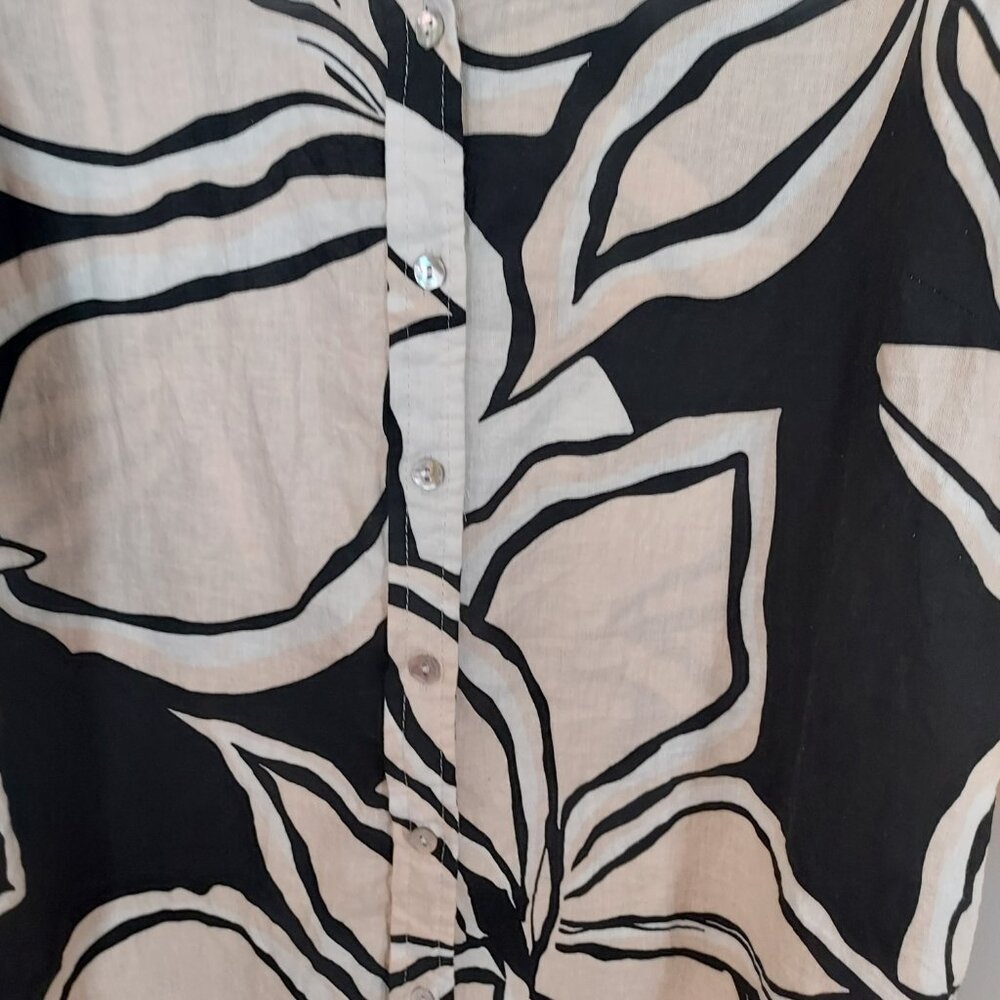 Rachel Zoe Linen Blend 3/4 Sleeve Button Down Floral Blouse Size 2X NWOT - Picture 4 of 10